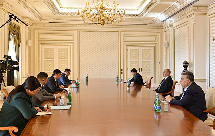 Төрөбаев Азербайжандын президентин Кыргызстанга мамлекеттик сапар менен келип кетүүгө чакырды