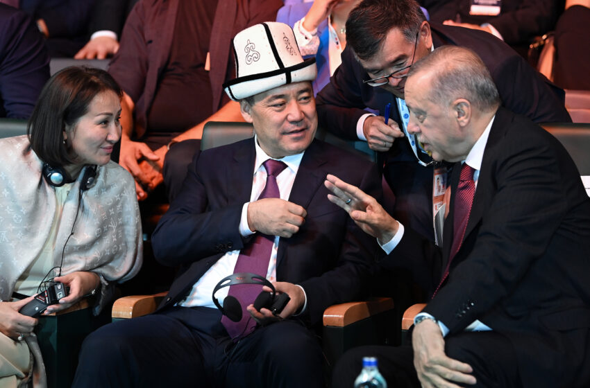  Садыр Жапаров посетил церемонию открытия IV Всемирных игр кочевников в Турции