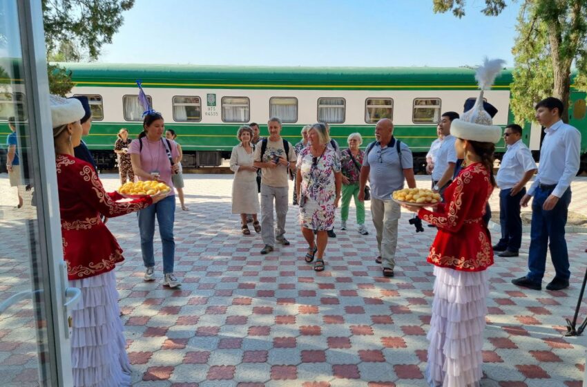  Кыргызстанга Германиядан туристтик поезд келди