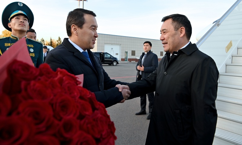  Президент Садыр Жапаров иш сапары менен Астанага келди