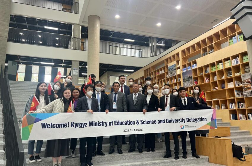  Билим берүү министри Кореядагы кыргыз студенттери менен жолугушту