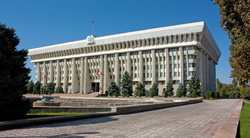  Конституционный суд рассмотрит дело о неприкосновенности депутатов Жогорку Кенеша