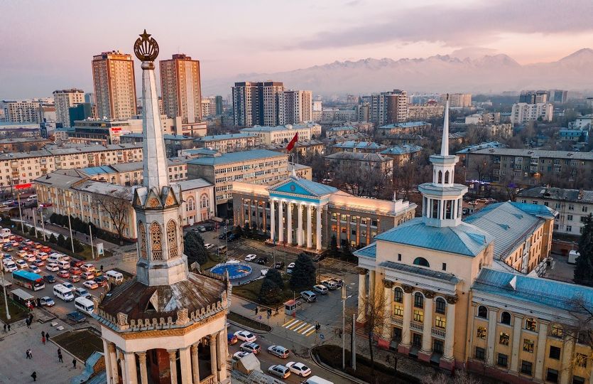  Жыл башынан бери Бишкекте 1,7 миң окуучу кесиптик багыт алуу боюнча тестирлөөдөн өтүштү