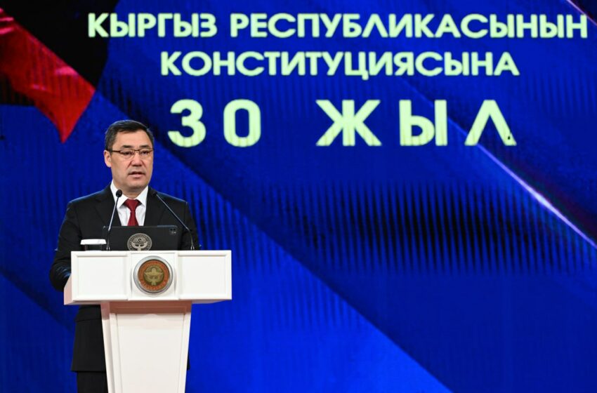  Президент Садыр Жапаров: Наша главная задача – обеспечить соблюдение всеми государственными органами, должностными лицами и гражданами конституционных норм и принципов