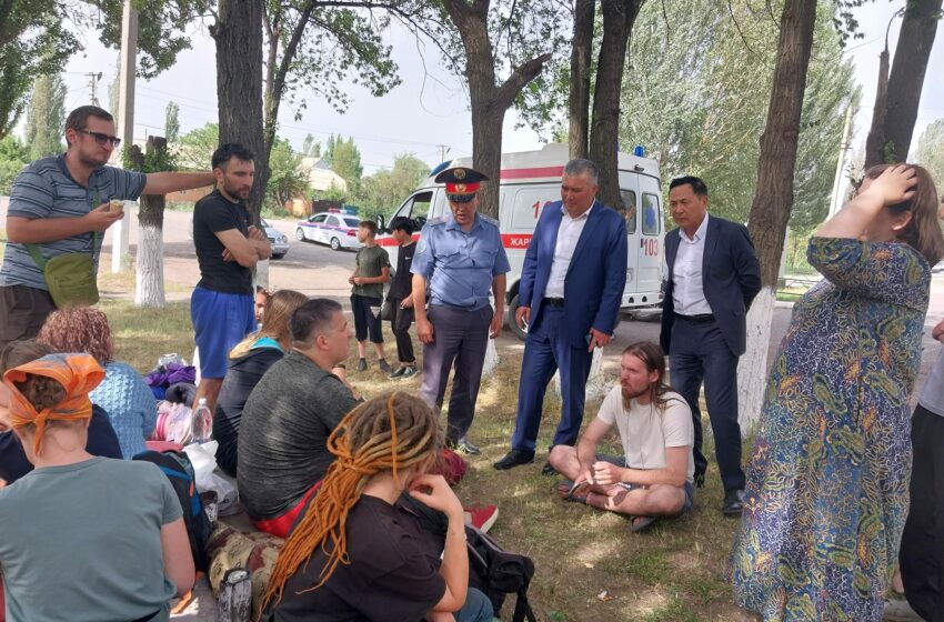  Департамент регистрации населения предоставил консультацию пострадавшим туристам в Дмитриевке