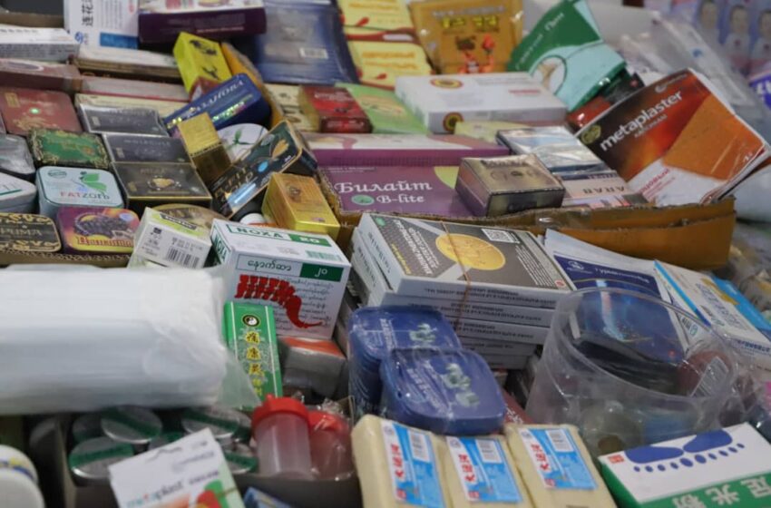  На Ошском рынке выявлены незаконные точки продаж лекарств, в том числе и запрещенные лекарственные препараты