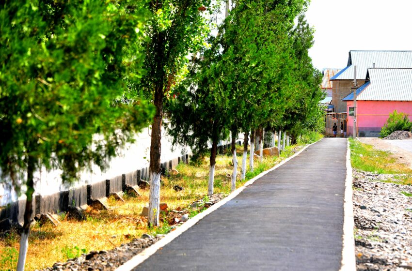  Жалал-Абад шаарында эки көчөгө жалпы узундугу 3 чакырым тротуар курулду