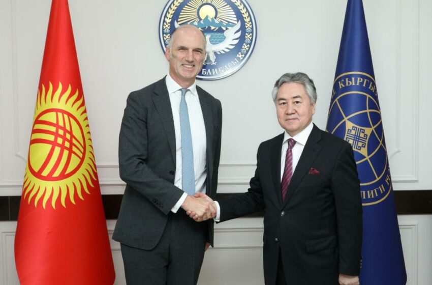  Кыргызстандын ТИМ башчысы Улуу Британиянын Тышкы иштер министрлигинин мамлекеттик министрин кабыл алды