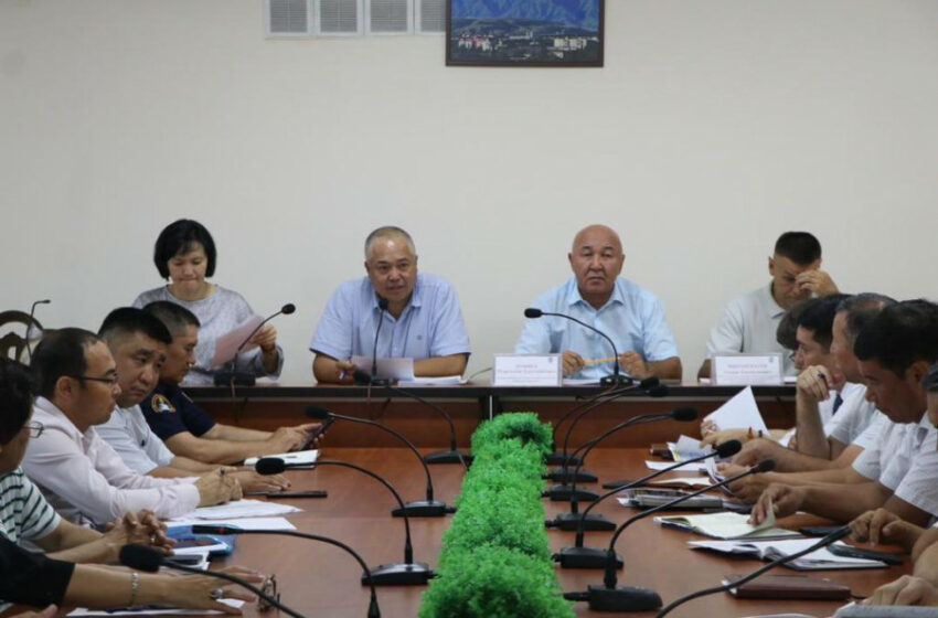  В Ленинском районе обсудили подготовку к выборам депутата ЖК