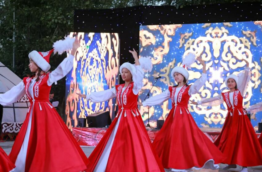  В городе Ош начался международный танцевальный фестиваль «Искусство танцев-2023»