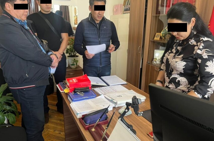  Бишкек шаардык сотунун кылмыш иштери боюнча коллегиясынын судьясы кармалды