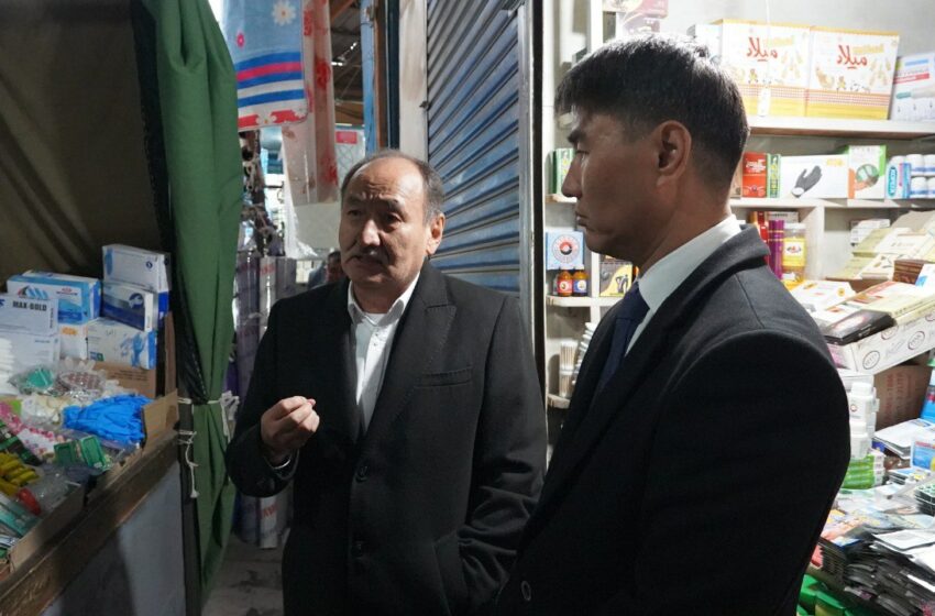  На Ошском рынке проведен рейд по пресечению незаконной торговли лекарственными средствами