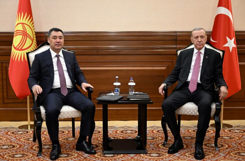  Президент Садыр Жапаров встретился с Президентом Турции Реджепом Тайипом Эрдоганом