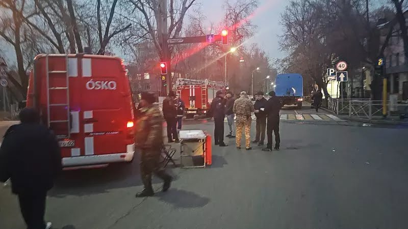  Садыр Жапаров выразил соболезнования Президенту Казахстана в связи с жертвами в результате пожара в Алматы
