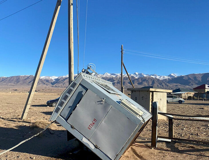  Из-за погоды повреждены линии электропередач в четырех селах Иссык-Кульской области