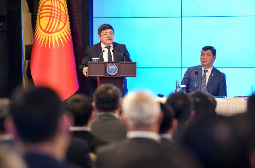 Акылбек Жапаров Бишкек мэриясын күнү-түнү иштеп, инвестиция тартууга чакырды