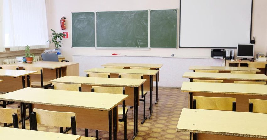  Уроки в школах Бишкека сократили до 30 минут из-за морозов