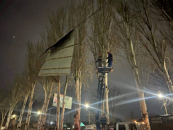  Из-за сильного ветра в некоторых районах Бишкека и Чуйской области погас свет