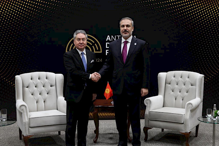  Главы МИД КР и Турции обсудили предстоящий визит Реджепа Тайипа Эрдогана в Кыргызстан