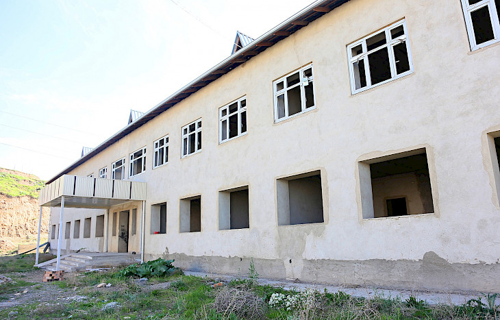  В Оше сдадут в эксплуатацию новую школу, строительство которой простаивало 10 лет