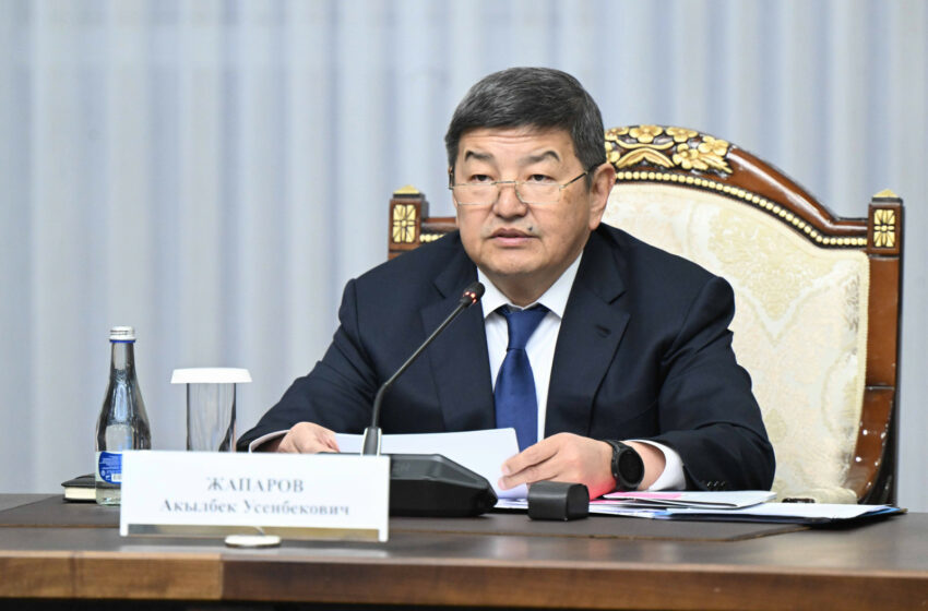  Акылбек Жапаров: Быйыл Кыргызстан менен Казакстан товар жүгүртүүнүн көлөмүн $2 млрд жеткирет