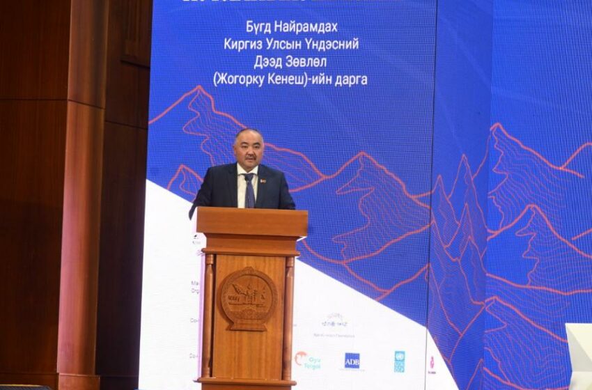  Торага Нурланбек Шакиев выступил с докладом на конференции «Глобальные лидеры: построение мира и справедливости»