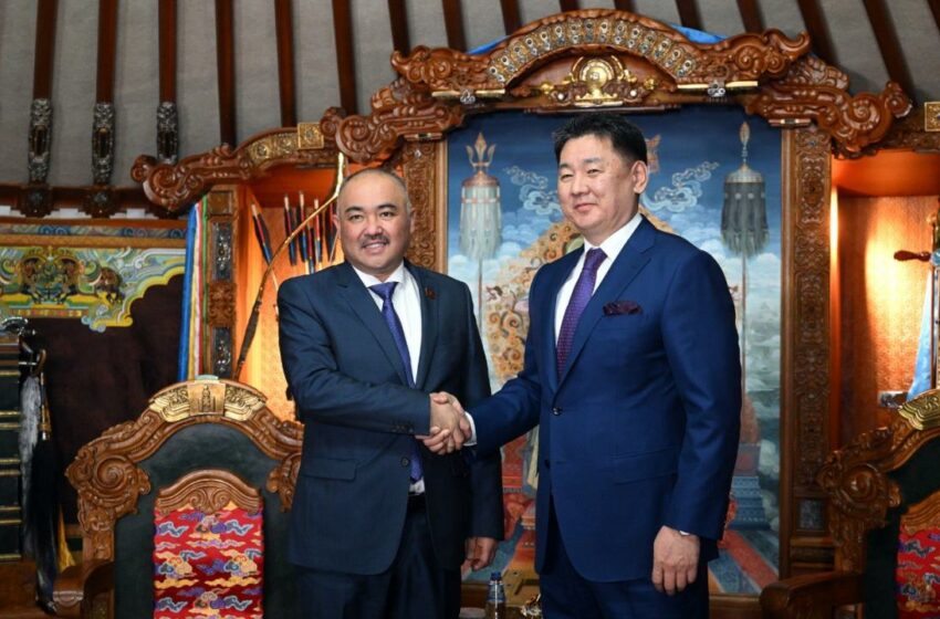  Төрага Нурланбек Шакиев Монголиянын Президенти менен жолугушту
