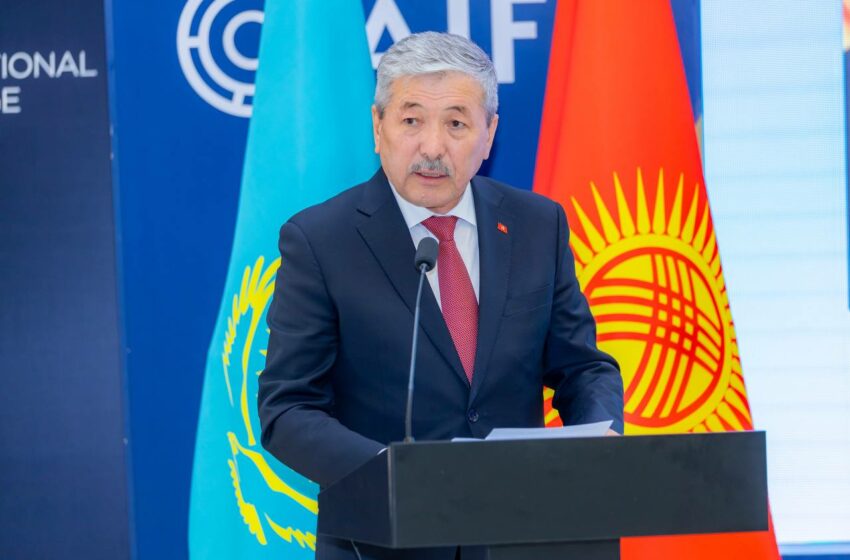  Адылбек Касымалиев “Кыргызстан-Казакстан” бизнес-форумуна катышты