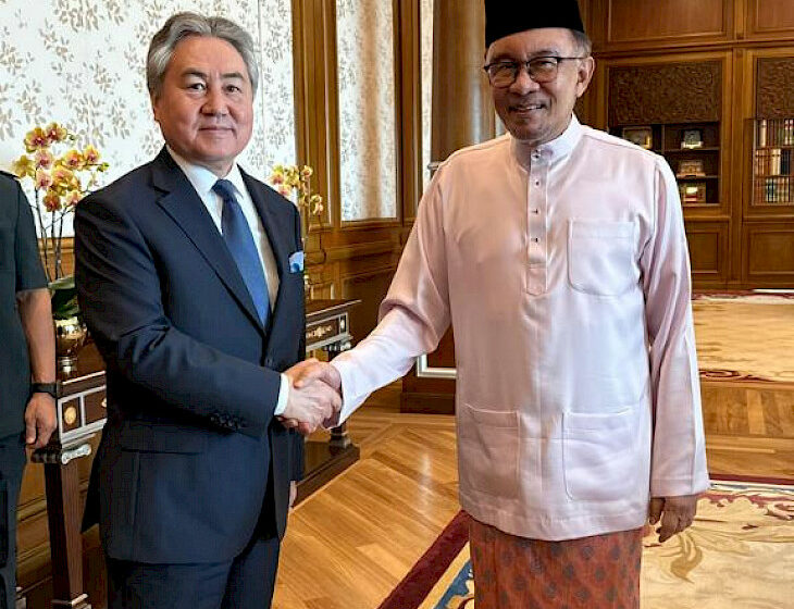  Жээнбек Кулубаев встретился с премьер-министром Малайзии