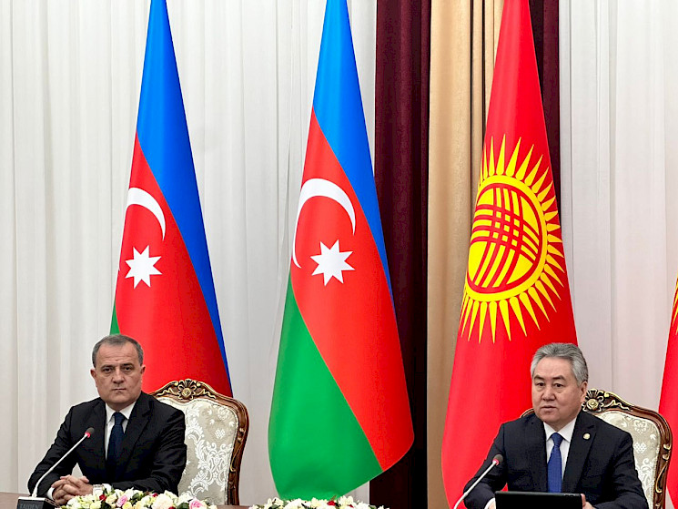  Садыр Жапаров посетит Азербайджан с государственным визитом