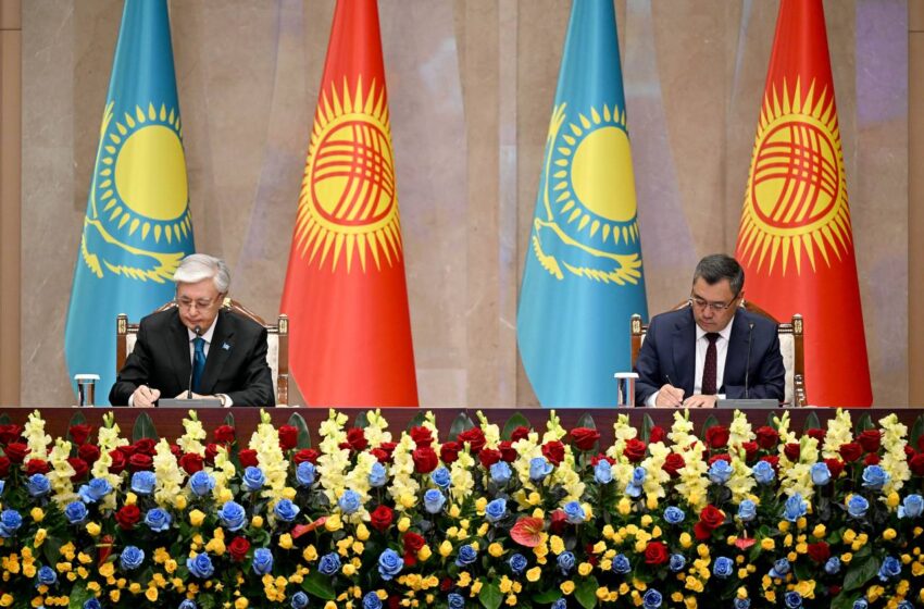  Кыргызстан менен Казакстандын президенттеринин сүйлөшүүлөрүнүн жыйынтыгы боюнча бир катар эки жактуу документтерге кол коюлду