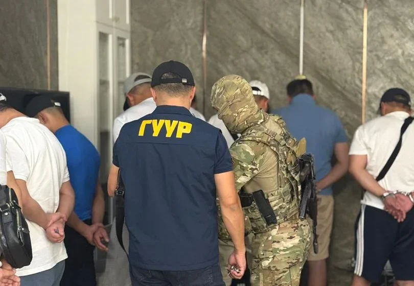 Мыйзамсыз кумар оюндары аныкталып, үч шектүү кармалды