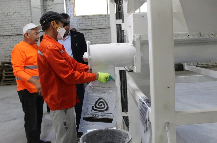  В Кыргызстане начали производить термопластик