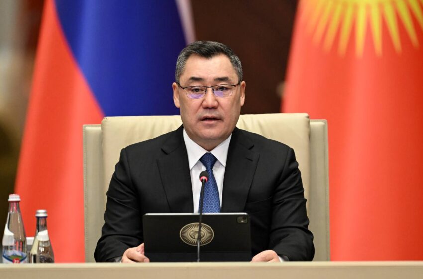  Садыр Жапаров Владимир Путин менен болгон сүйлөшүүлөрдүн жыйынтыгы боюнча ЖМК үчүн билдирүү жасады