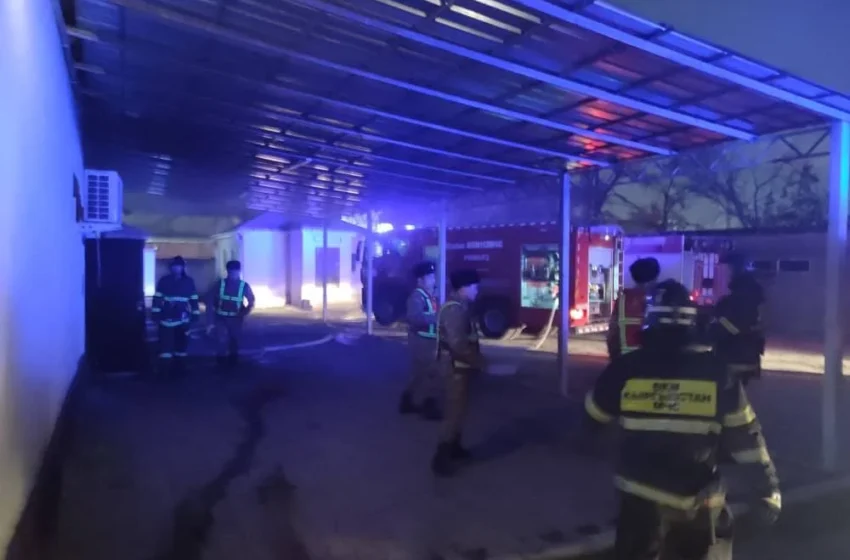  Бишкекте карылар үйүнөн өрт чыгып, эки адам каза тапты