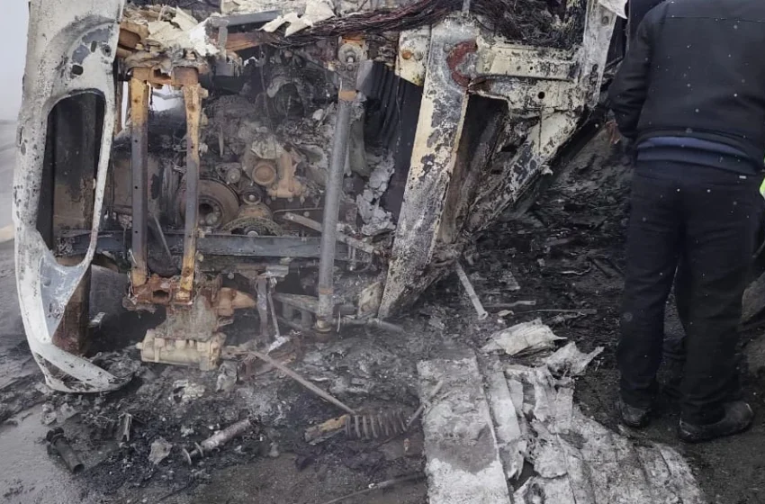  На автодороге Бишкек–Ош при пожаре нефтевоза погибли два человека