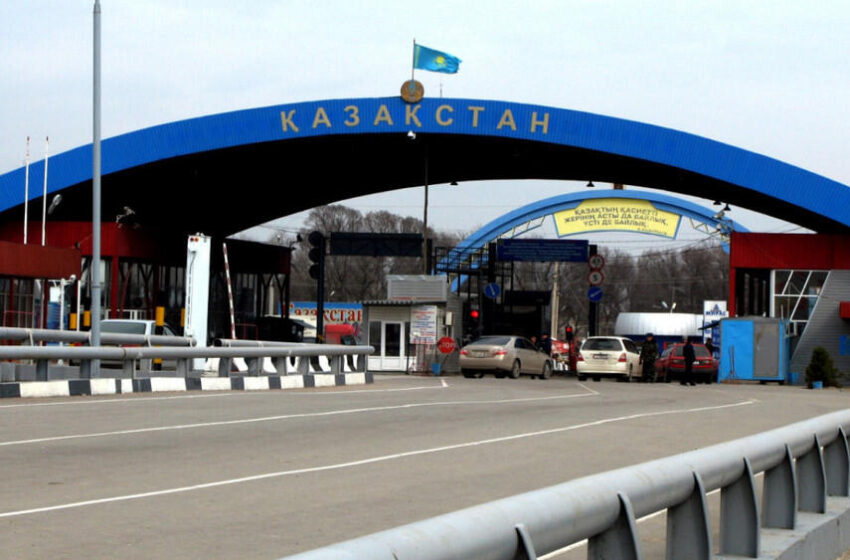 Кыргызстандыктар үчүн Казакстанга кирүүдө QazETA азырынча милдеттүү эмес