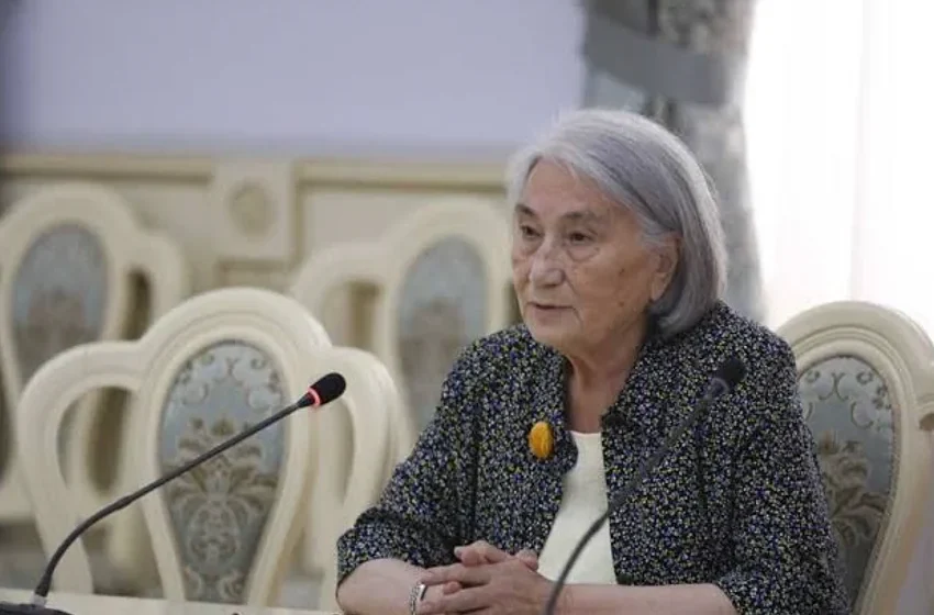  Коомдук ишмер Роза Айтматова дүйнө салды